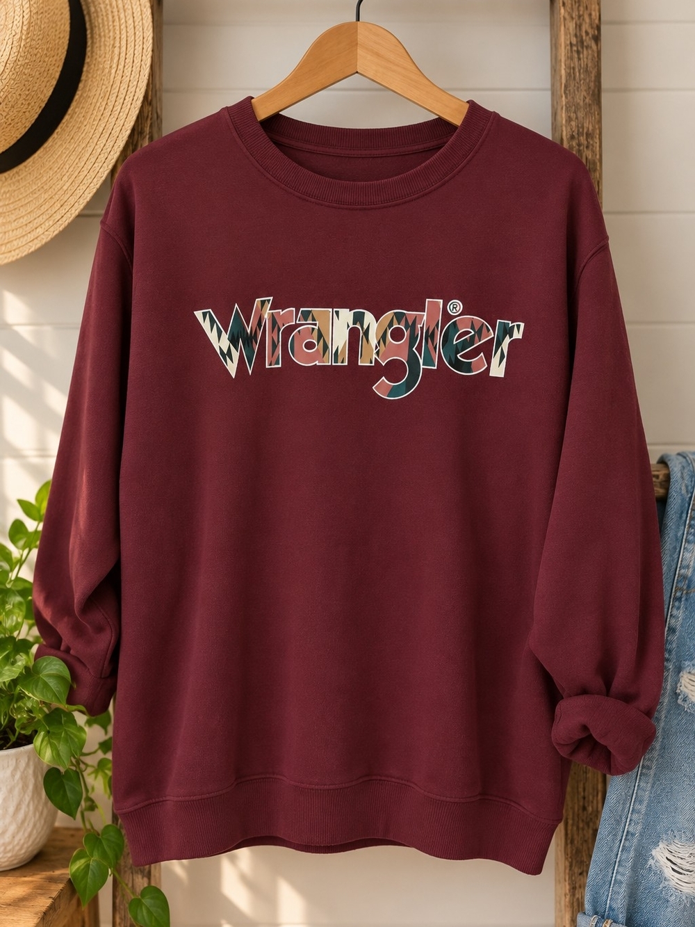 Wrangler Women's Maroon Logo Crewneck Sweatshirt XL
